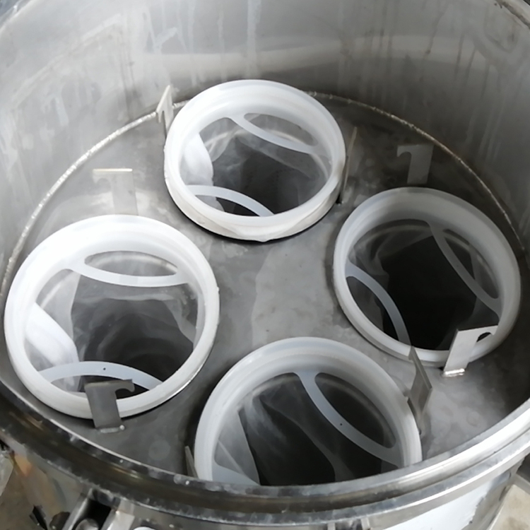 袋式過濾器內(nèi)部積料怎么清理？水天藍(lán)廠家實(shí)操完整步驟